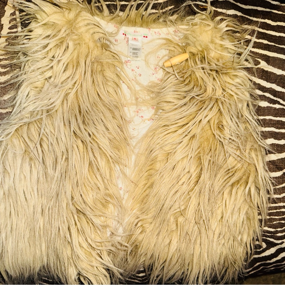 Bonpoint, Child’s size 6 furry animal vest